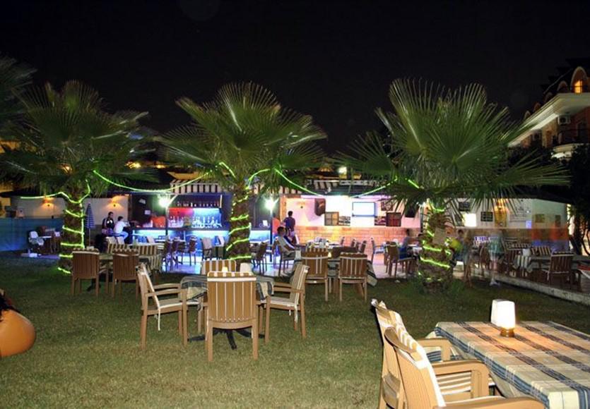 Club Dena Aparthotel Marmaris Exteriör bild