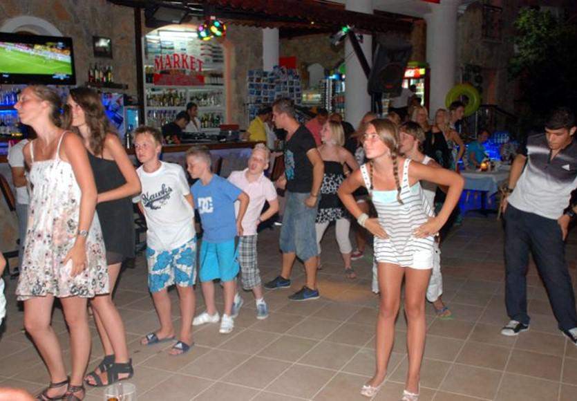 Club Dena Aparthotel Marmaris Exteriör bild