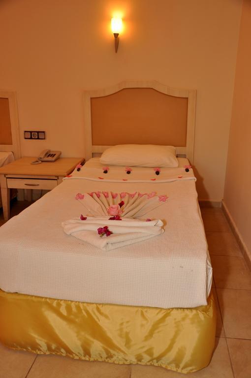Club Dena Aparthotel Marmaris Rum bild