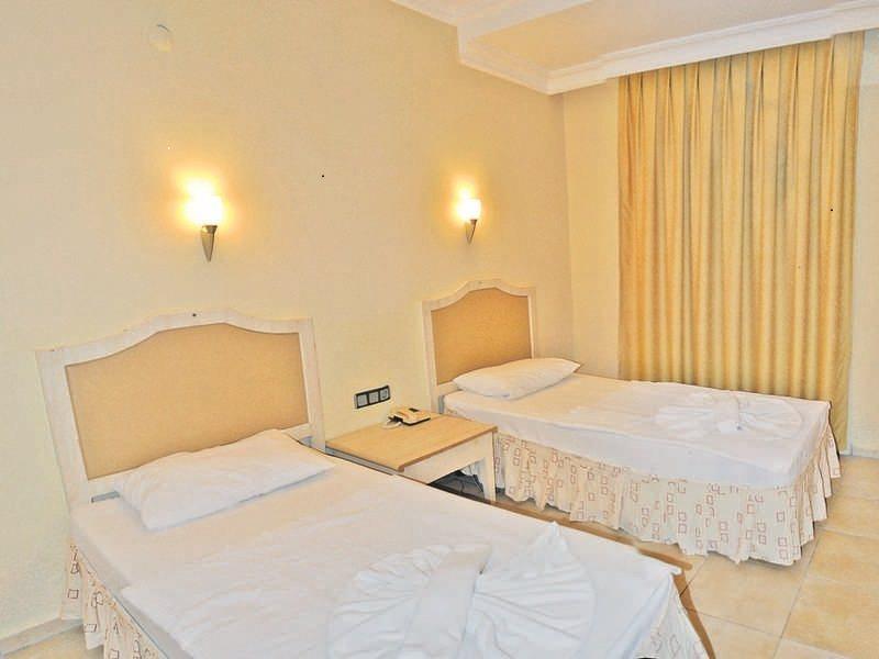 Club Dena Aparthotel Marmaris Exteriör bild