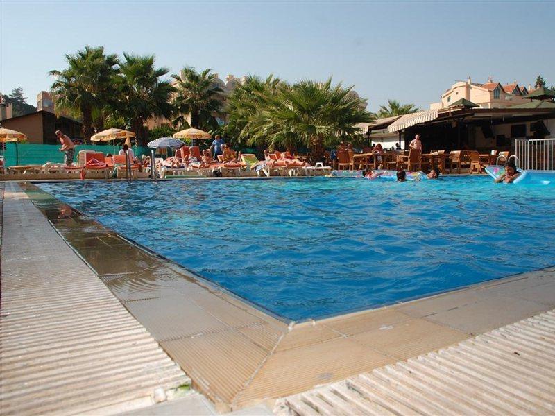 Club Dena Aparthotel Marmaris Exteriör bild