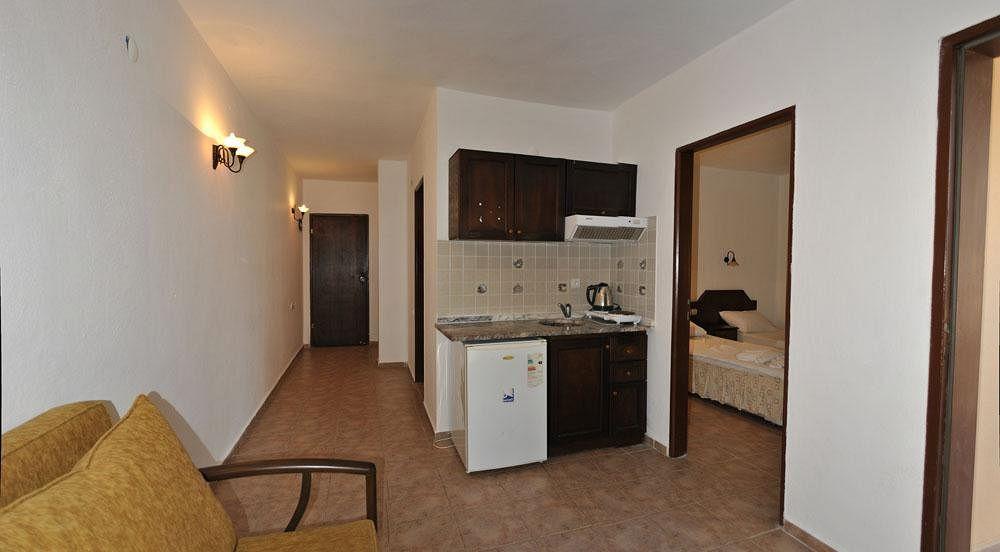 Club Dena Aparthotel Marmaris Exteriör bild