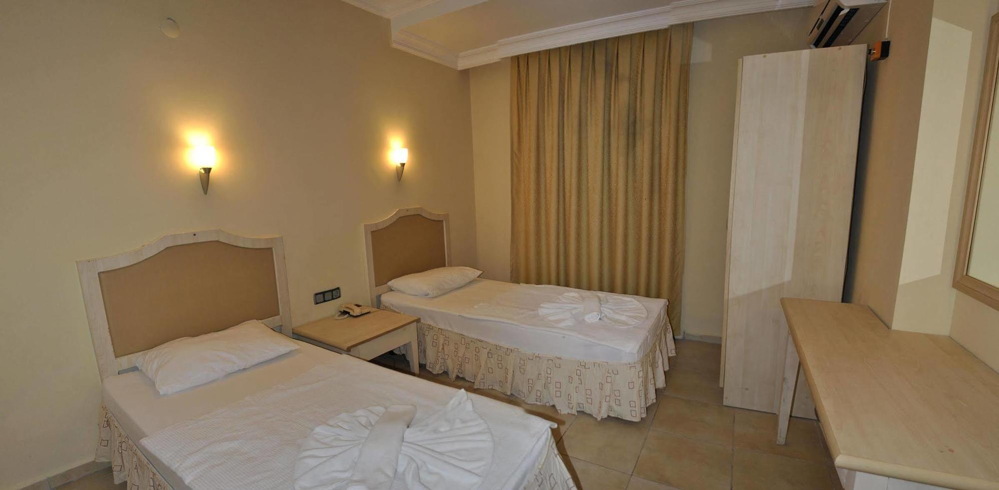 Club Dena Aparthotel Marmaris Exteriör bild