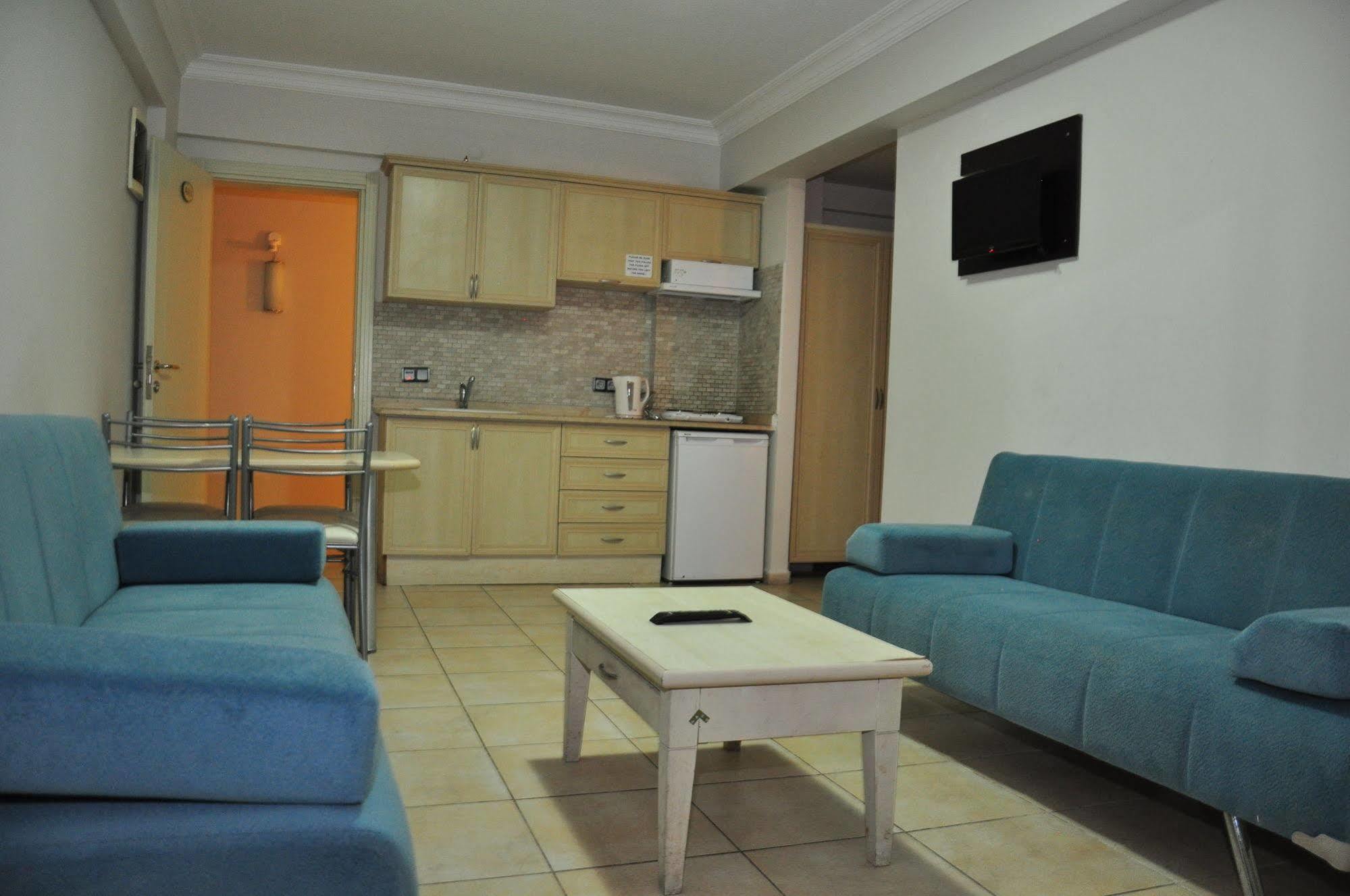 Club Dena Aparthotel Marmaris Exteriör bild
