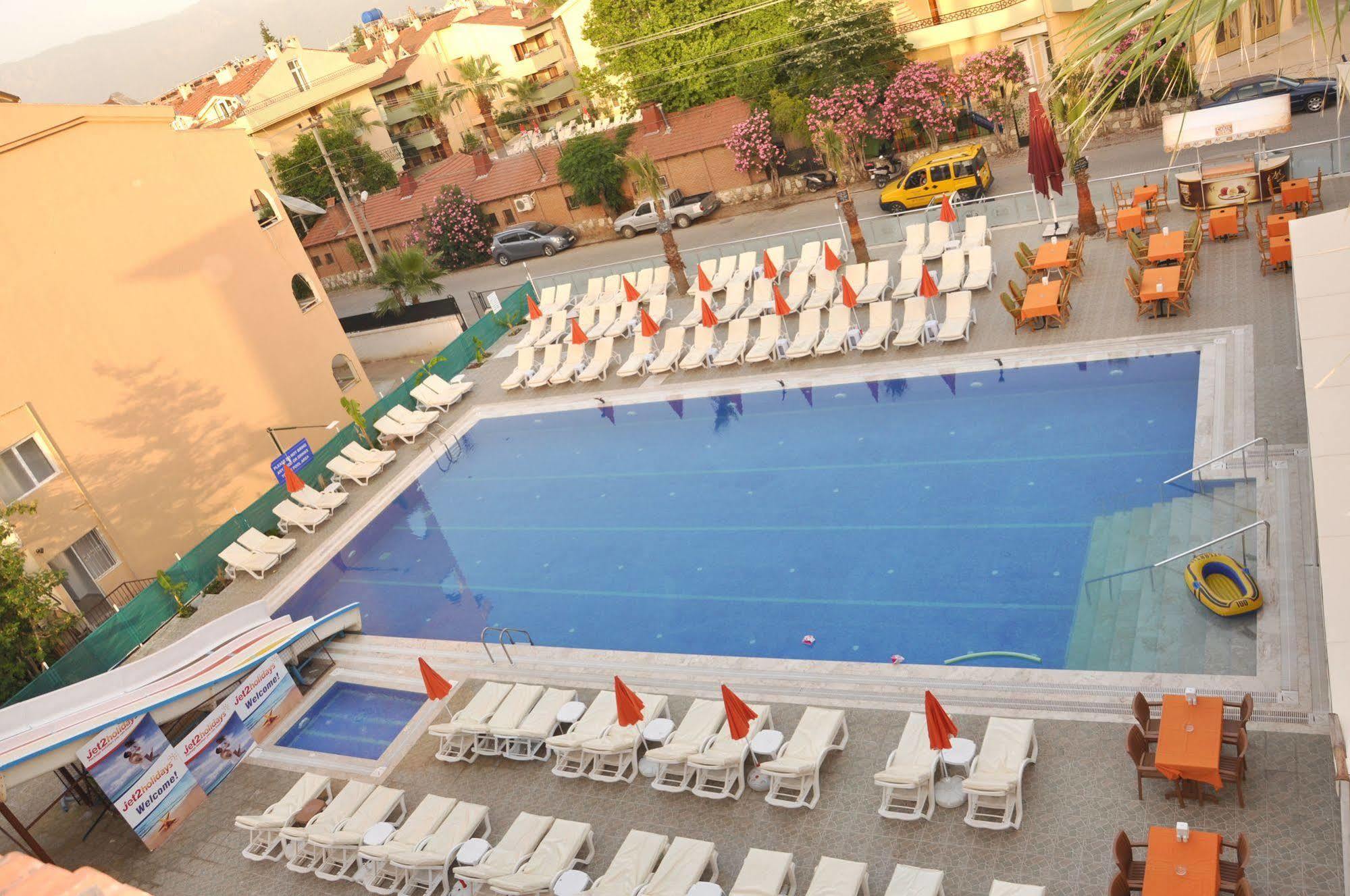 Club Dena Aparthotel Marmaris Exteriör bild