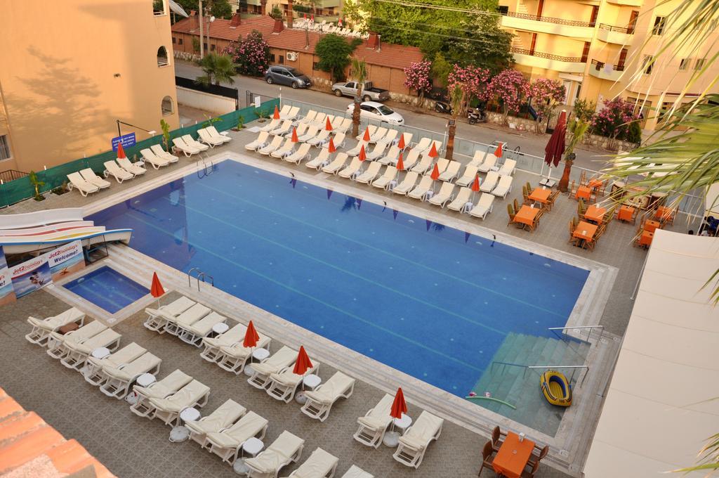 Club Dena Aparthotel Marmaris Exteriör bild